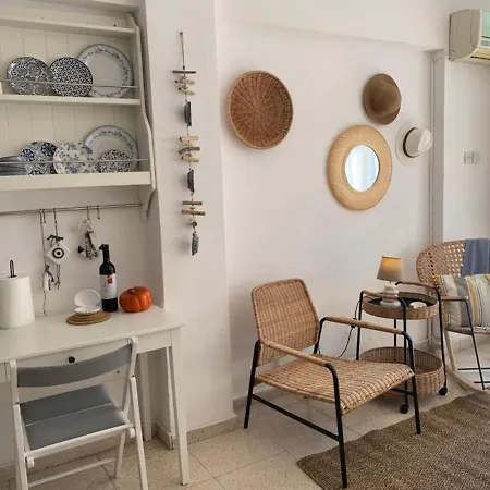 Romy's Cozy One Bedroom Apt * Lárnaca