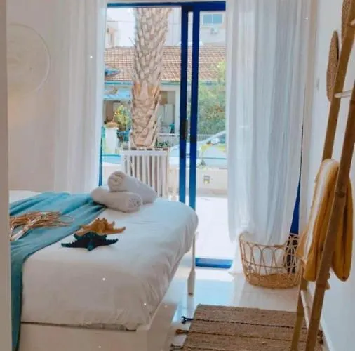 Romy's Cozy One Bedroom Apt アパート *